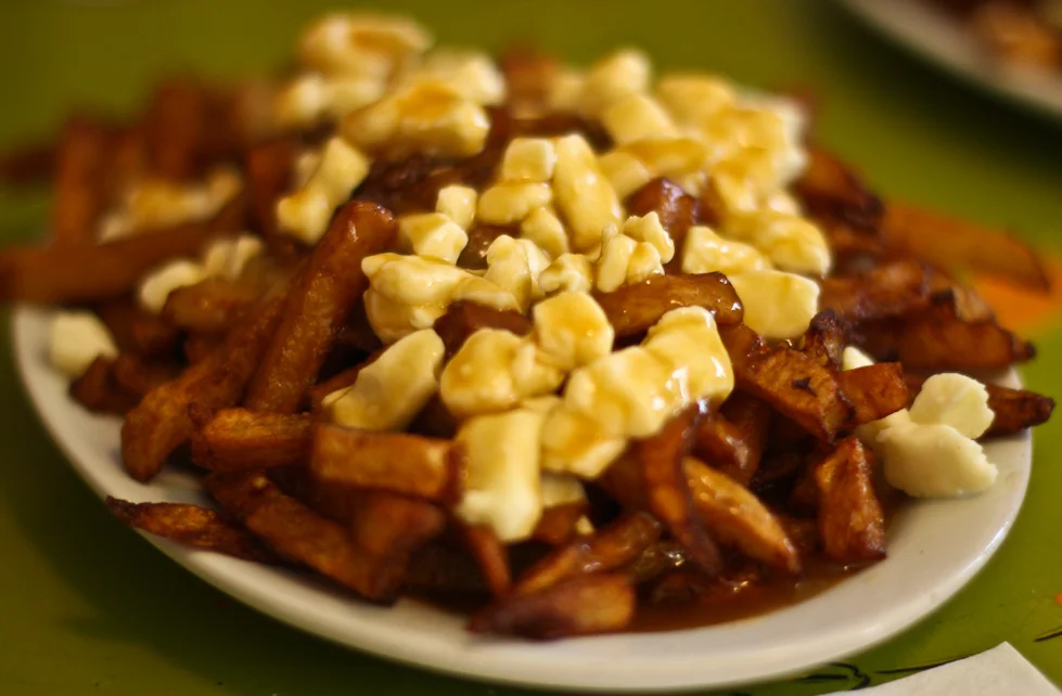 La Banquise Poutine (cropped).jpg