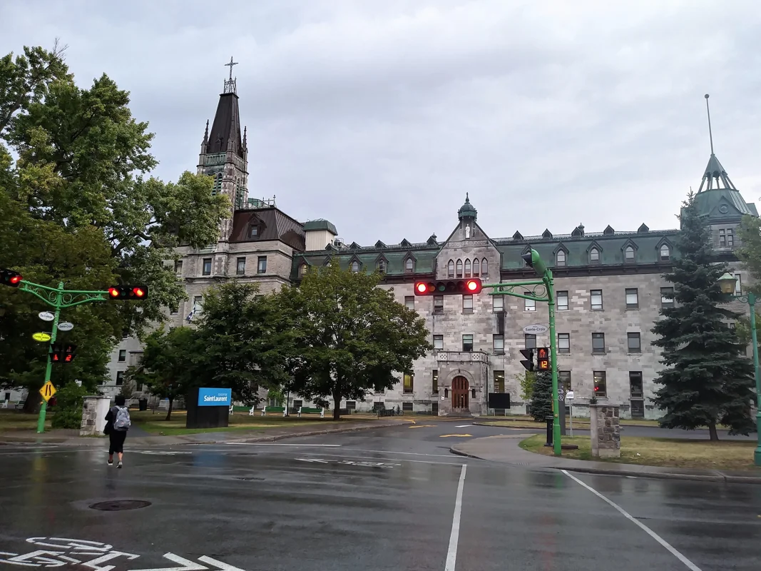 Cégep de Saint-Laurent